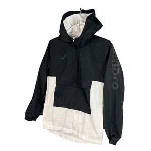 Umbro Boy's Youth 12/14 Black 1/4 Zip Pullover Performance Hooded Jacket